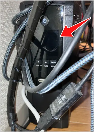 正弦波タイプの無停電電源装置(1200VA / 720W)